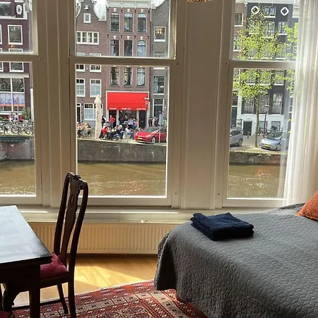 Canal View B&B Amsterdam-2